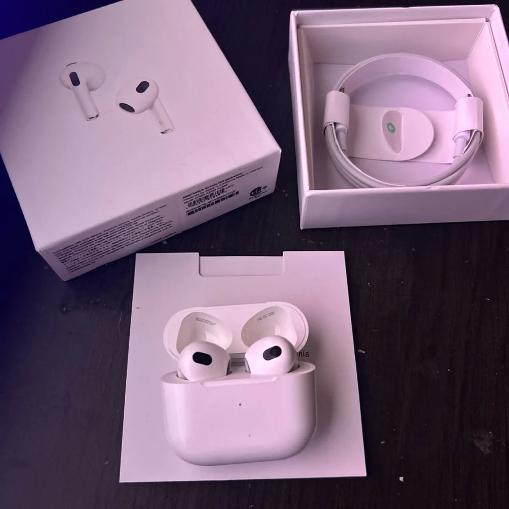 Premium Wireless Earbuds with Charging Case - White